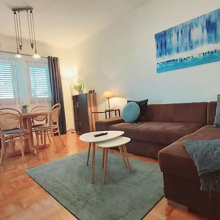 Bella Vista Apartment Umag Exterior photo